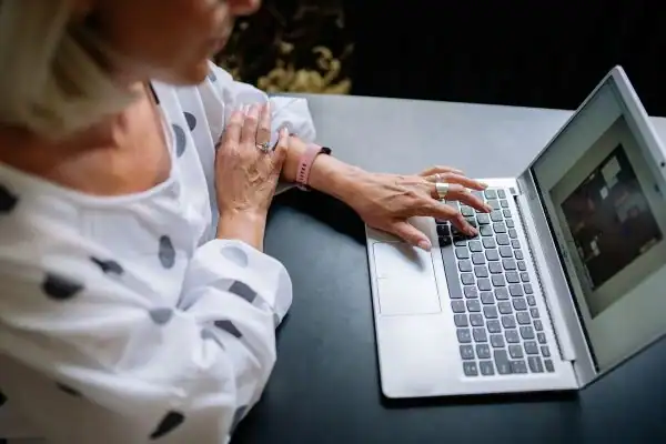 Image of woman attending online mediation West Bromwich services from Barker Mediation